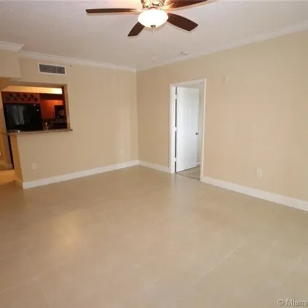 Image 7 - Building 9, 151 Southwest 117th Avenue, Pembroke Pines, FL 33025, USA - Condo for rent