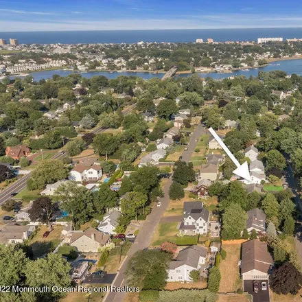 Image 4 - 13 Iroquois Avenue, Oceanport, Port-au-Peck, NJ 07757, USA - House for sale