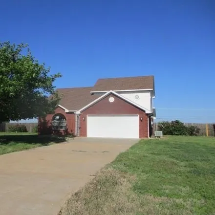 Buy this 3 bed house on 4 Nw Havenshire Cir in Lawton, Oklahoma