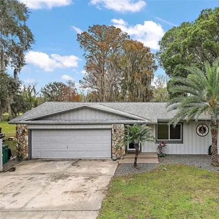 Buy this 3 bed house on 409 Lakeshore Drive in Eustis, FL 32627