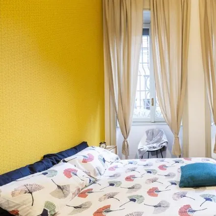 Rent this 3 bed room on Via Sebenico in 11, 20124 Milan MI