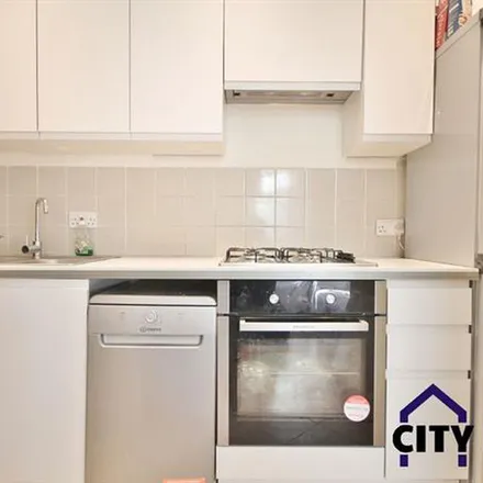 Rent this 2 bed apartment on Holloway Delivery Office in Hillmarton Road, London