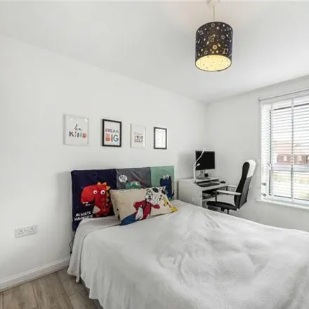 Image 7 - Lett Lane, Swanscombe, DA10 1BP, United Kingdom - Apartment for sale