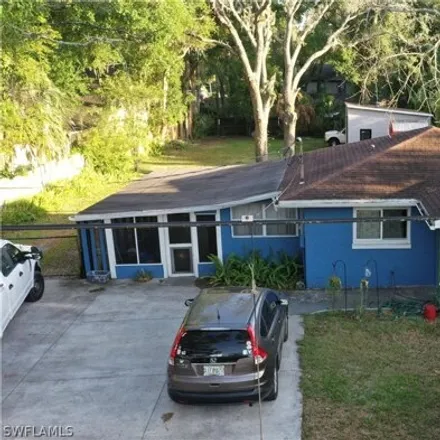 Buy this 3 bed house on 1599 West Le Compte Drive in Tampa, FL 33604
