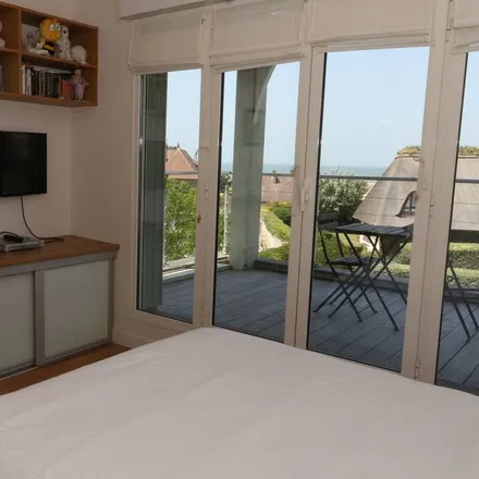 Rent this 4 bed house on 14910 Benerville-sur-Mer