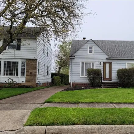 Buy this 3 bed house on 8218 Essen Avenue in Parma, OH 44129
