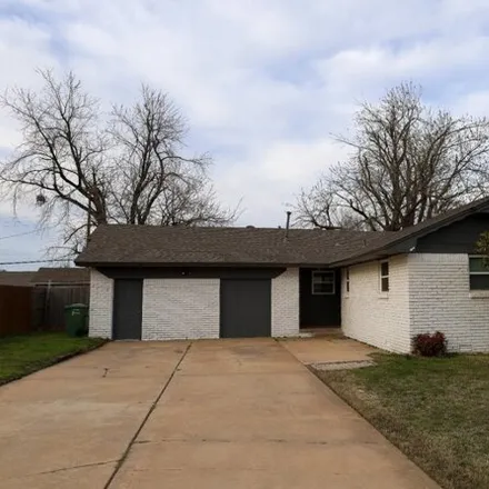 Rent this 4 bed house on 643 Queensboro Place in Yukon, OK 73099