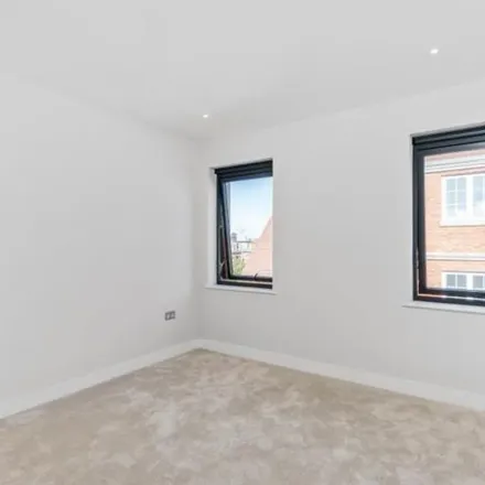 Image 4 - Southcott Mews, London, NW8 7AT, United Kingdom - Apartment for rent