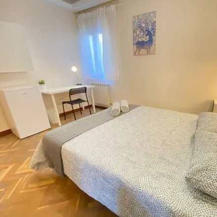 Rent this 2 bed room on Calle Doctor Bellido in 29, 28018 Madrid