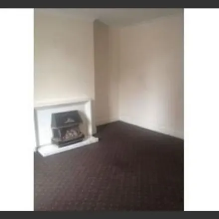 Image 6 - Well Heads, Thornton, BD13 3SJ, United Kingdom - Apartment for rent