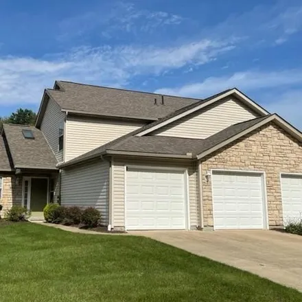 Image 1 - 160 Falls River Drive, Munroe Falls, Summit County, OH 44262, USA - Townhouse for sale