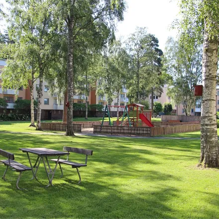 Rent this 3 bed apartment on Lasarettsgatan in 574 32 Vetlanda, Sweden