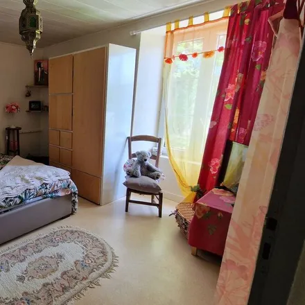 Rent this 1 bed house on 79120 Vançais