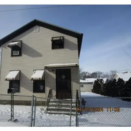 Buy this 3 bed house on 571 East Benton Street in Joliet, IL 60432
