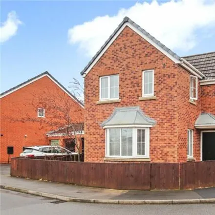Rent this 3 bed house on Cleveland Close in Consett, DH8 8HD