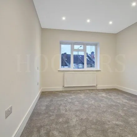 Image 9 - Brook Road, London, NW2 7BJ, United Kingdom - House for rent