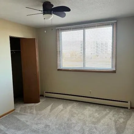 Image 5 - MN 55, Golden Valley, MN 55340, USA - Apartment for rent