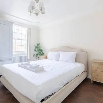 Image 5 - 34 Bryanston Square, London, W1H 2DY, United Kingdom - Apartment for rent