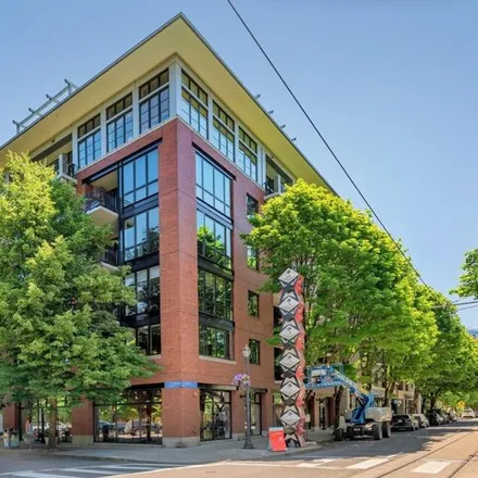 Buy this 1 bed condo on 1030 Northwest Johnson Street in Portland, OR 97209