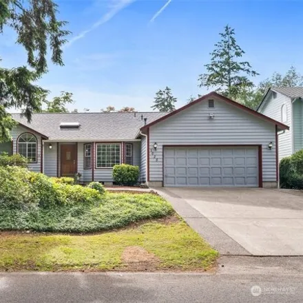 Buy this 3 bed house on 1025 SW Plymouth St in Olympia, Washington