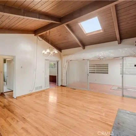 Image 5 - 5010 Elmwood Ave, Los Angeles, California, 90004 - House for sale