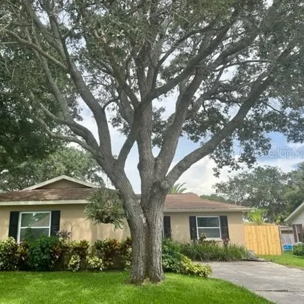 Rent this 2 bed house on 429 Tangerine Drive in Harbor Palms, Oldsmar