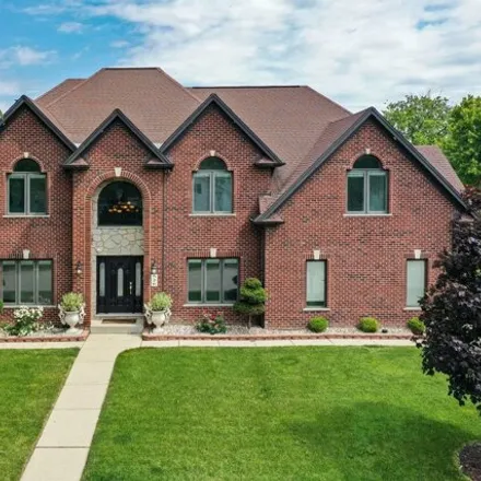 Buy this 6 bed house on 526 N Willow Rd in Elmhurst, Illinois