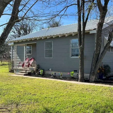 Buy this 3 bed house on 170 East Neely Avenue in Comanche, TX 76442
