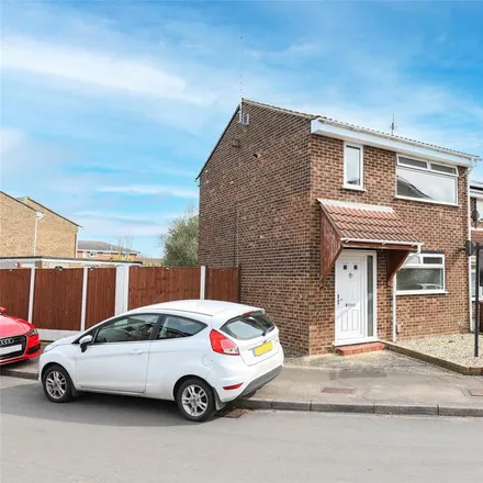 Rent this 3 bed house on Foxglove Way in Chelmsford, CM1 6QS