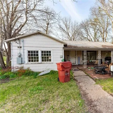 Buy this 3 bed house on 353 West Taylor Street in Clarksville, TX 75426