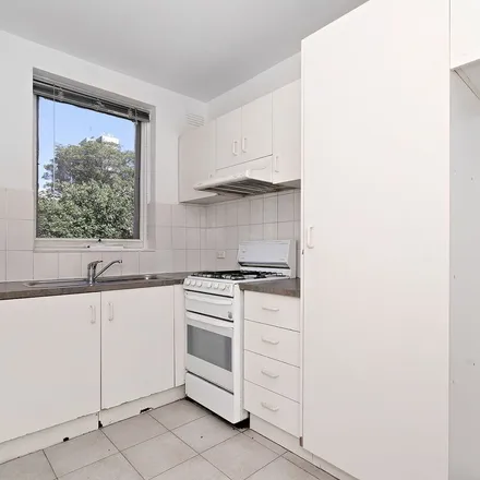 Image 4 - Alma Road, St Kilda VIC 3182, Australia - Apartment for rent