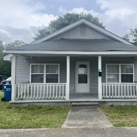 Rent this 3 bed house on 1313 King Street in Love Grove, Wilmington