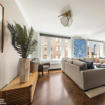 Image 2 - 235 WEST 71ST STREET 6A in New York - Apartment for sale