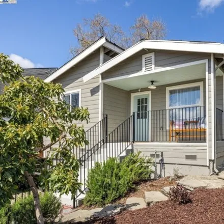 Buy this 3 bed house on 1330 East 32nd Street in Oakland, CA 94622