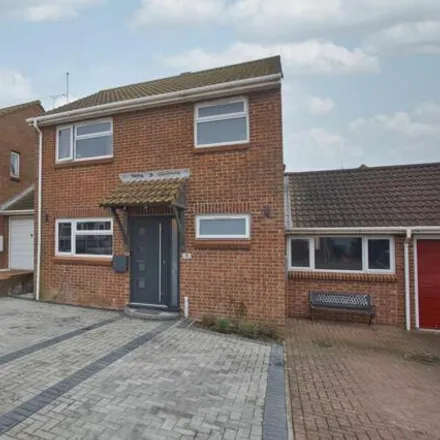 Buy this 4 bed house on Broomfield Crescent in Margate, CT9 3YJ