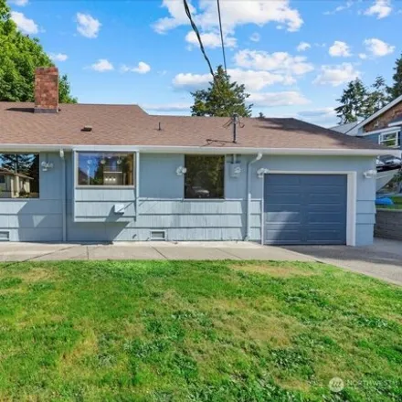Buy this 3 bed house on 3944 Southwest Monroe Street in Seattle, WA 98136