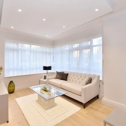 Rent this 1 bed apartment on 21 Portsea Place in London, W2 2BL