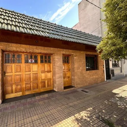 Buy this 2 bed house on Calle 528 817 in Partido de La Plata, 1900 Tolosa