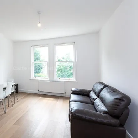 Rent this 3 bed apartment on Grange Park in London, W5 3PP