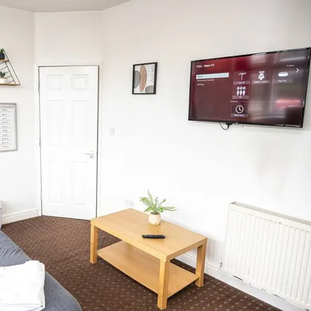 Image 5 - Kirklees, HD2 1JJ, United Kingdom - Apartment for rent