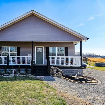 Buy this 3 bed house on 1274 Mike Muncey Road in Dibrell, Warren County