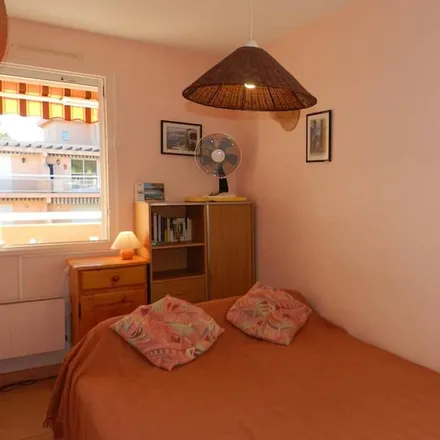 Rent this 2 bed apartment on Centre d'incendie et de secours de Bormes-Le Lavandou in Chemin Velo de Barque, 83230 Bormes-les-Mimosas