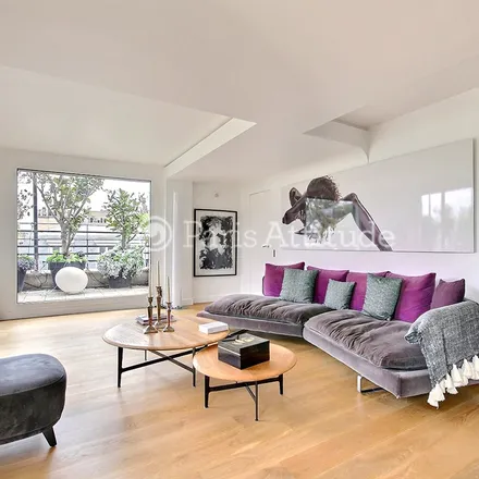 Rent this 3 bed apartment on Ambassade du Niger in Rue de Longchamp, 75116 Paris