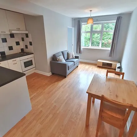 Image 3 - 15 Norton Lees Road, Sheffield, S8 9BW, United Kingdom - Apartment for rent