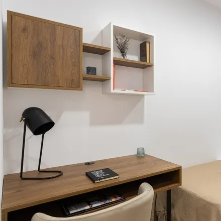Rent this 6 bed room on Carrer de Muntaner in 08022 Barcelona, Spain