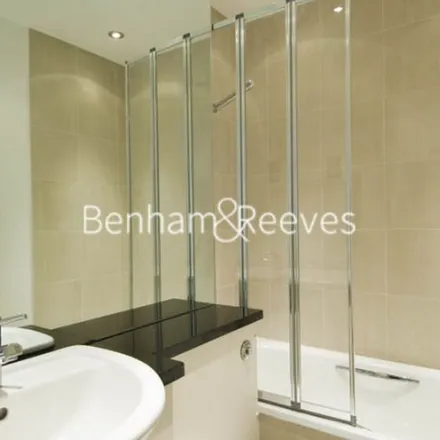 Rent this 1 bed apartment on Hyde Park Corner Station in Hyde Park Corner Subway, London
