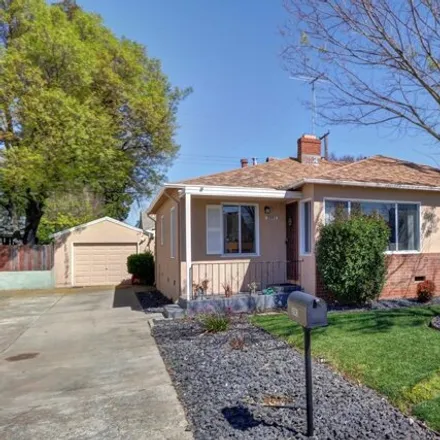 Buy this 3 bed house on 5921 13th Avenue in Sacramento, CA 95820