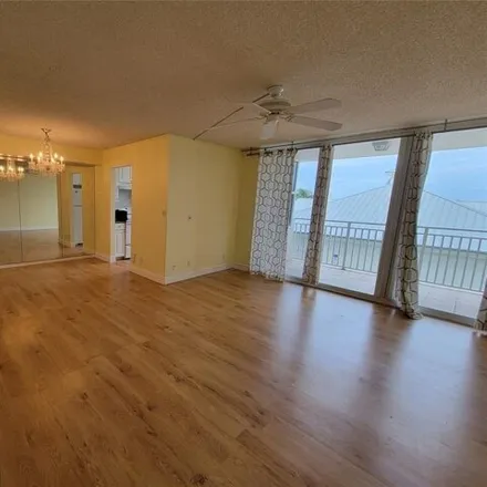 Image 4 - 5381 North Ocean Drive, Lauderdale-by-the-Sea, Broward County, FL 33308, USA - Condo for rent