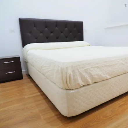 Rent this 1 bed apartment on Madrid in Decograf Taller de cuadros, Calle de Santa Engracia