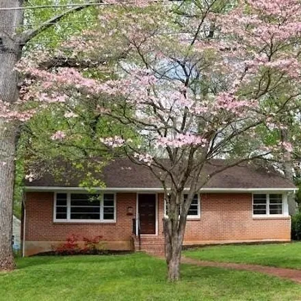 Buy this 3 bed house on 336 Biltmore Avenue in Lynchburg, VA 24502
